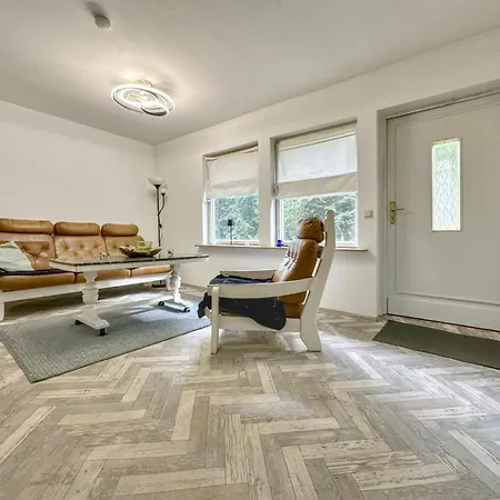 Koenigspfalzblick Semesterbostad